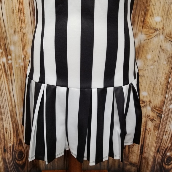 Leg Avenue Referee #69 Costume Halloween Women's M/L Zip-Up Halter Top Dress - Picture 3 of 10